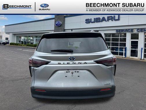 2024 Toyota Sienna XLE