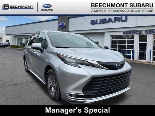 2024 Toyota Sienna XLE