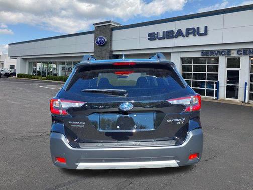 2025 Subaru Outback Limited XT