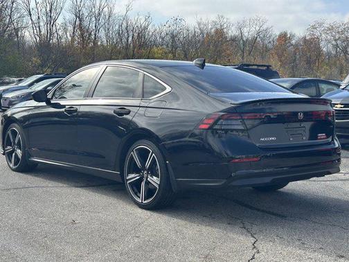 2023 Honda Accord Hybrid Base