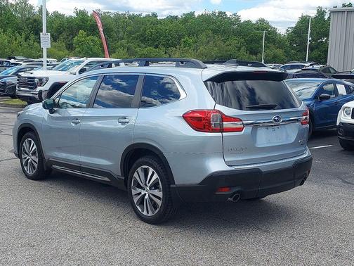 Ice Silver Metallic 2021 Subaru Ascent Limited 7-Passenger
