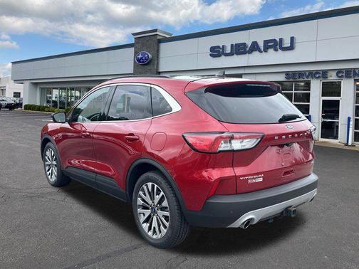 2020 Ford Escape Titanium