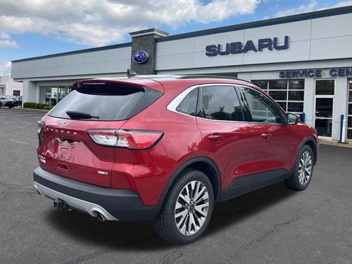 2020 Ford Escape Titanium