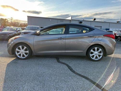 2013 Hyundai ELANTRA Limited