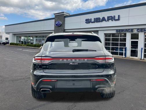 2022 Porsche Macan Base