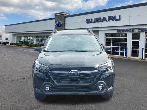 Crystal Black Silica 2025 Subaru Outback Premium