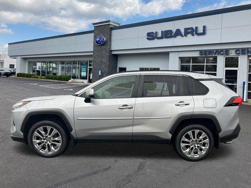 2022 Toyota RAV4 XLE Premium