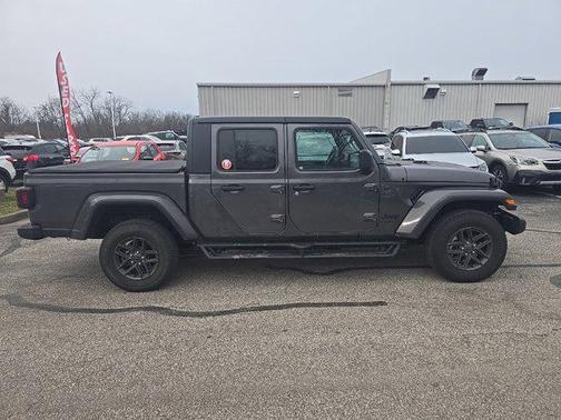 2024 Jeep Gladiator Sport S