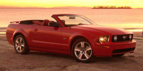 2005 Ford Mustang Deluxe