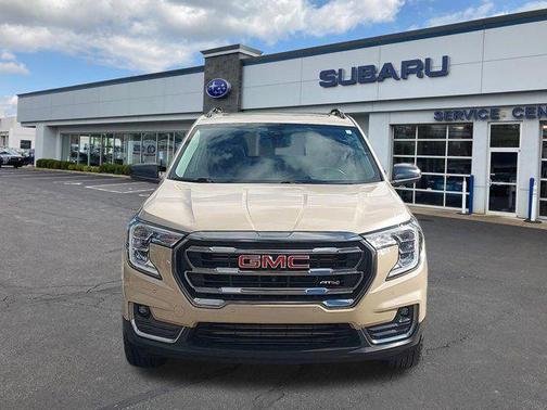 Desert Sand Metallic 2022 GMC Terrain AWD AT4