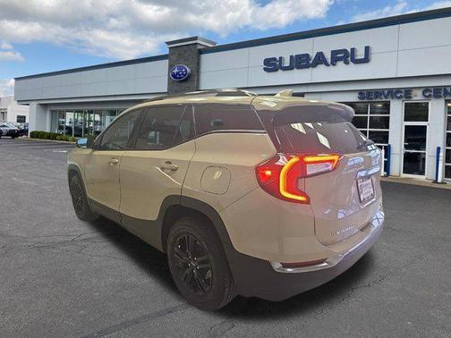 Desert Sand Metallic 2022 GMC Terrain AWD AT4