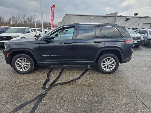 2023 Jeep Grand Cherokee Laredo