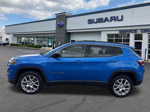 2023 Jeep Compass Latitude Lux
