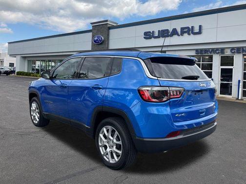 2023 Jeep Compass Latitude Lux