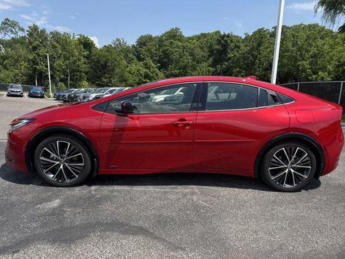 2024 Toyota Prius XLE