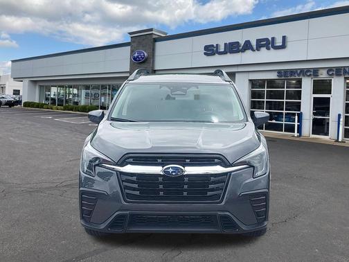 Magnetite Gray Metallic 2025 Subaru Ascent Premium 8-Passenger