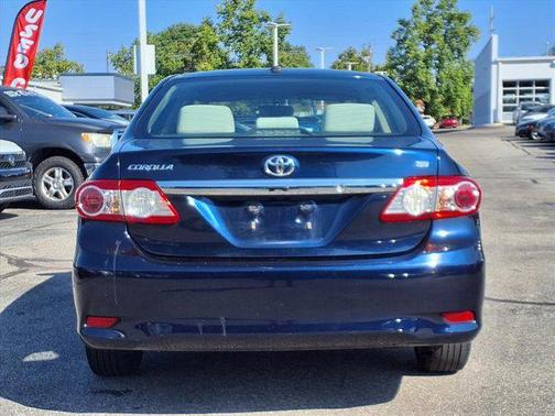 2011 Toyota Corolla LE