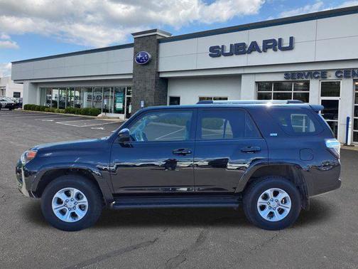 2024 Toyota 4Runner SR5
