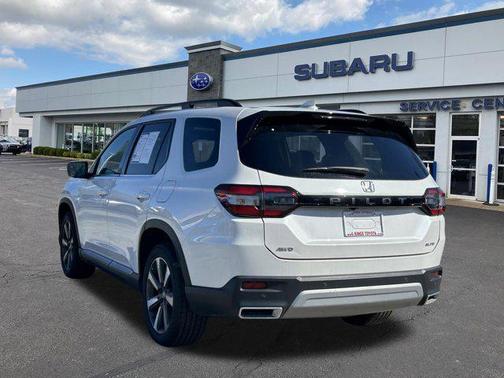 2023 Honda Pilot AWD Elite