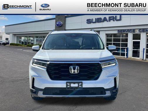 Platinum White Pearl 2023 Honda Pilot AWD Elite