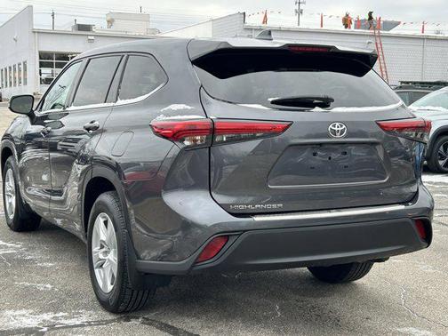 2021 Toyota Highlander L
