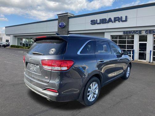 2018 Kia Sorento LX