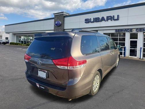 2014 Toyota Sienna XLE