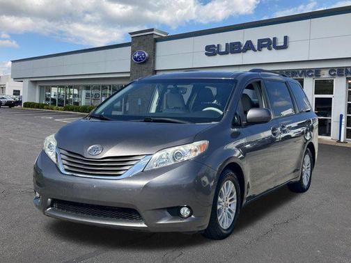 2014 Toyota Sienna XLE