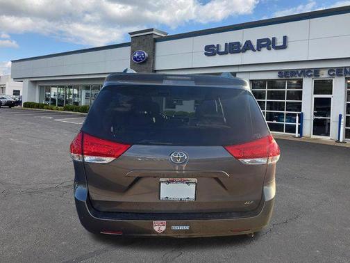 2014 Toyota Sienna XLE