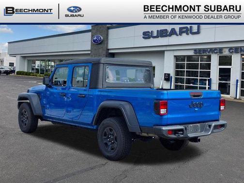 2022 Jeep Gladiator Sport
