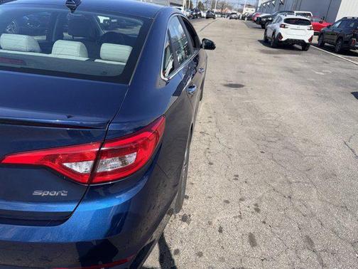 2016 Hyundai SONATA Sport