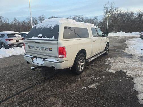 2017 RAM 1500 Limited Crew Cab 4x4 6'4' Box