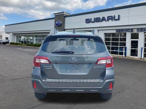 Magnetite Gray Metallic 2018 Subaru Outback 2.5i Limited