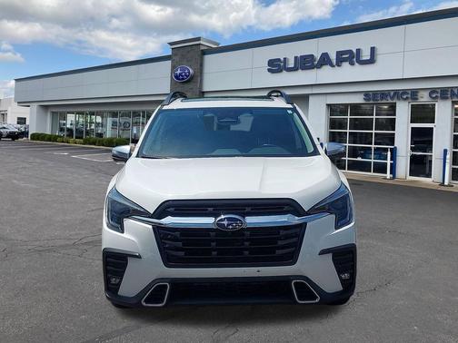 Crystal White Pearl 2023 Subaru Ascent Touring 7-Passenger