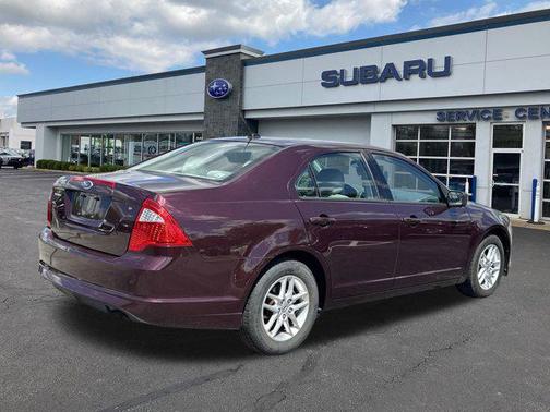 2011 Ford Fusion S