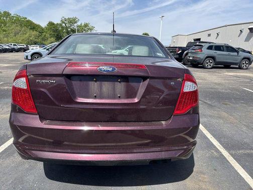 2011 Ford Fusion S