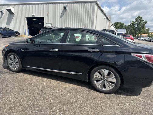 2015 Hyundai SONATA Hybrid Limited