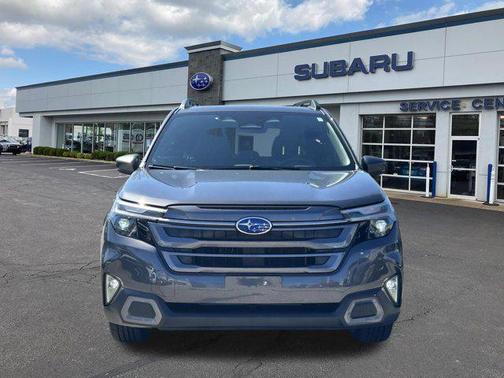 Magnetite Gray Metallic 2025 Subaru Forester Limited