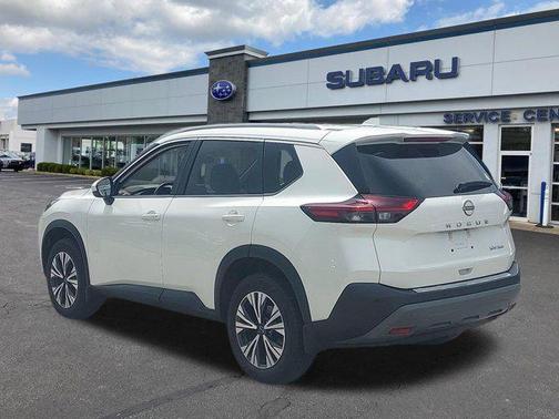 Pearl White Tricoat 2023 Nissan Rogue SV