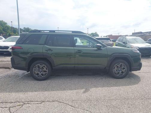 Deep Emerald Green Pearl 2026 Subaru Outback Premium