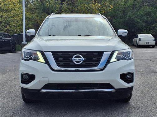 2019 Nissan Pathfinder SL
