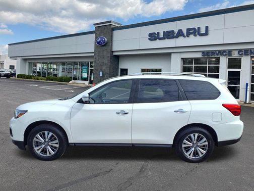 2019 Nissan Pathfinder SL