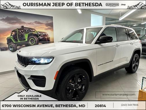 2025 Jeep Grand Cherokee Laredo