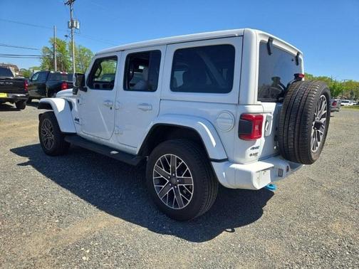 2022 Jeep Wrangler Unlimited 4xe Sahara