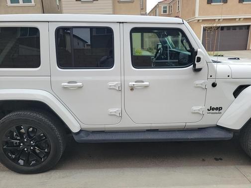 2021 Jeep Wrangler Unlimited Sahara Altitude