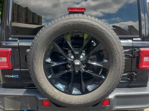 2022 Jeep Wrangler Unlimited 4xe Sahara