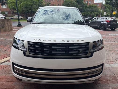 2024 Land Rover Range Rover P530 SE