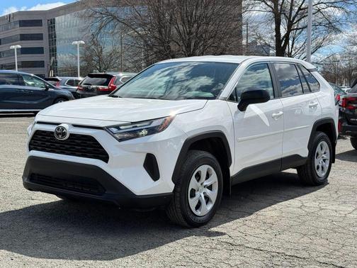 2024 Toyota RAV4 LE