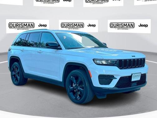 2022 Jeep Grand Cherokee Altitude