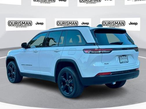 2022 Jeep Grand Cherokee Altitude
